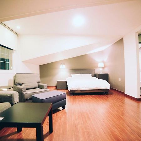 Gonggan Residence Hotel Geoje Esterno foto