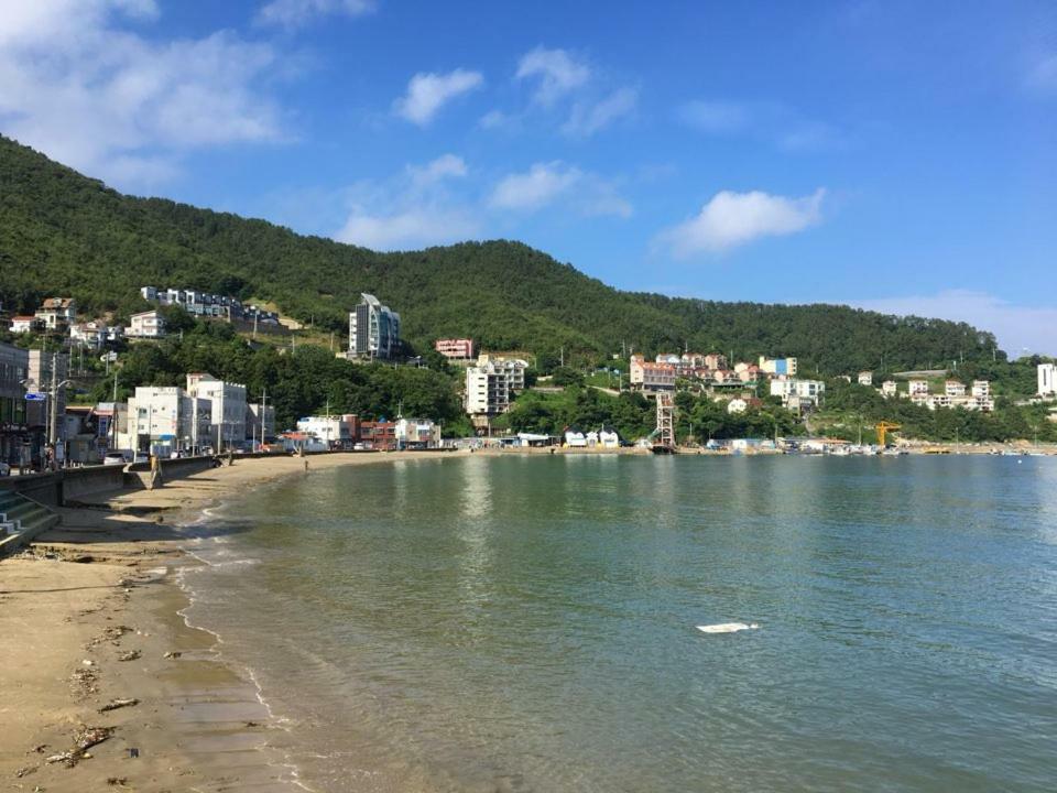 Gonggan Residence Hotel Geoje Esterno foto